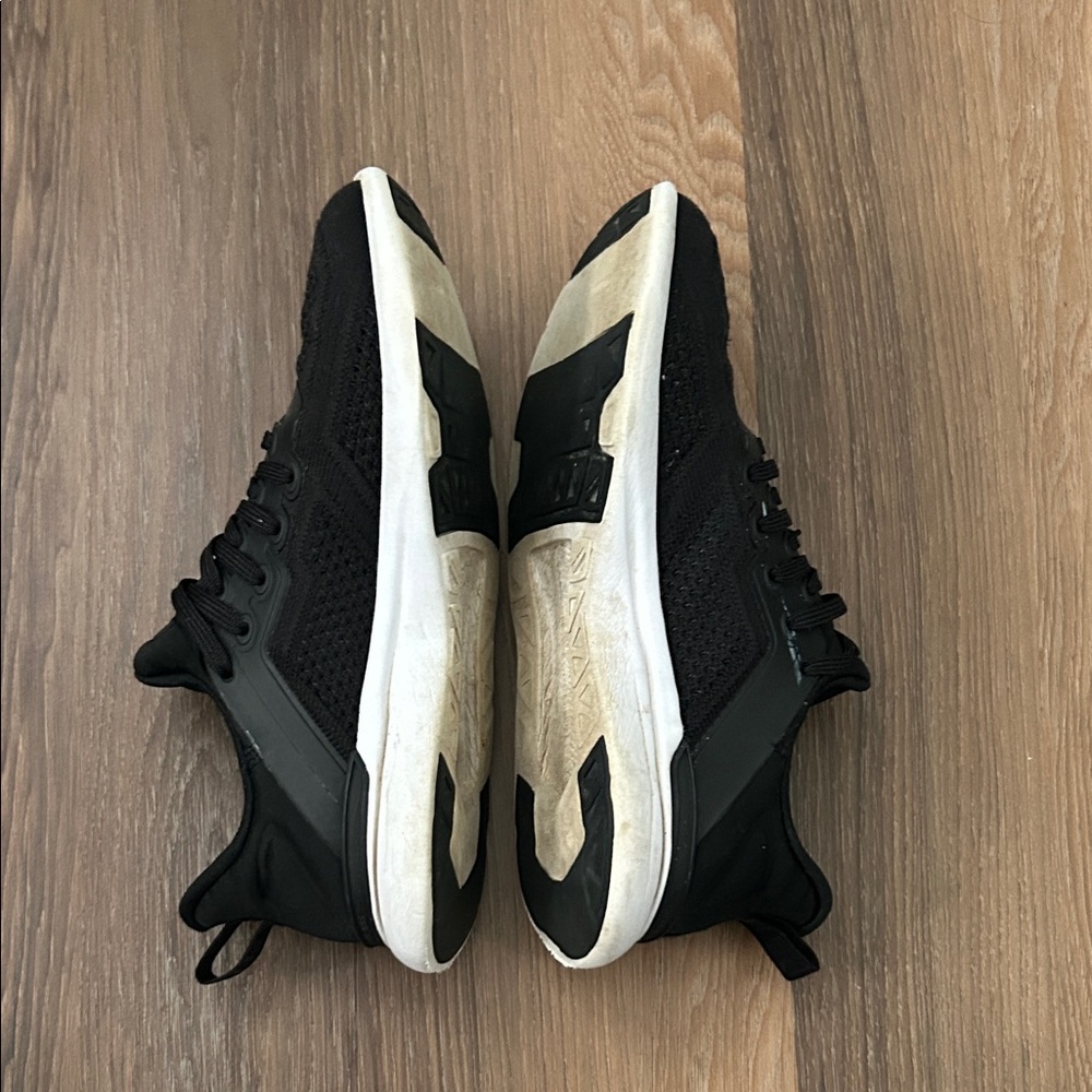 APL Sneakers - Picture 2 of 3